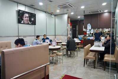 臻味冰室豬扒酸辣米線