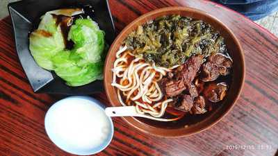 上海津味小食店