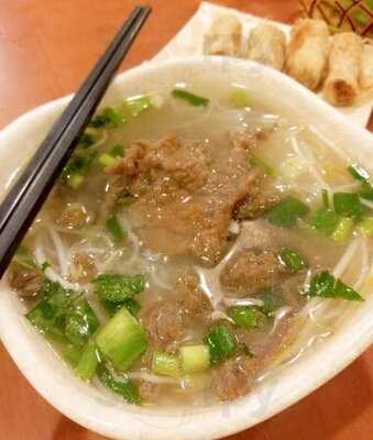 新巴黎越南餐廳