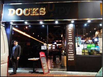 Docks Bar & Restaurant