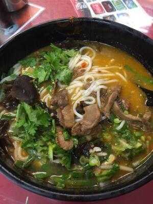 橋香園雲南桂林過橋米線