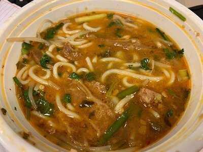 橋香園雲南桂林過橋米線