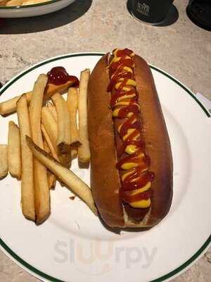 Oliver's Super Sandwiches (铜锣湾广场)