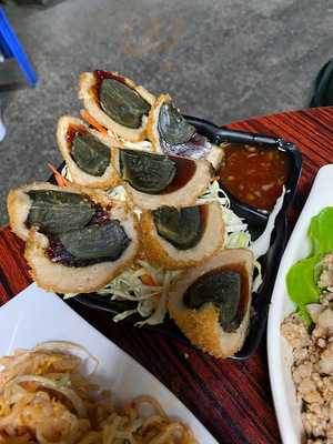 Maynoo Thai Restauant