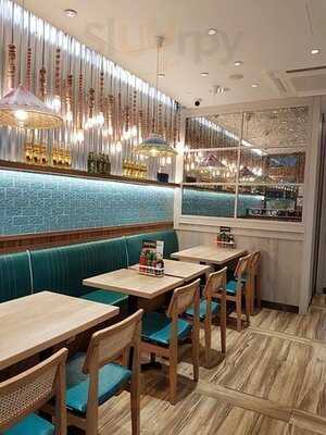 西貢街頭越南牛肉粉