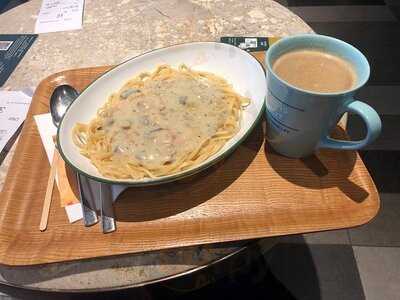 Oliver's Super Sandwiches (万邦行)