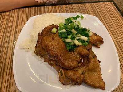 小巴黎越南餐廳 ()