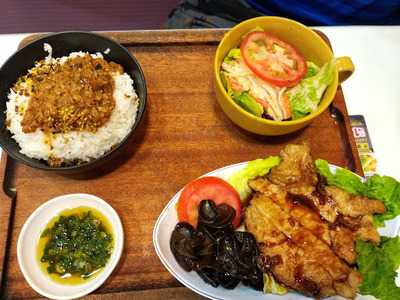 金裝燉奶佬餐廳