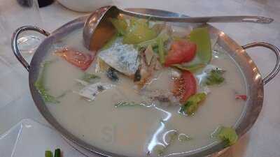 燦記路邊雞海鮮飯店