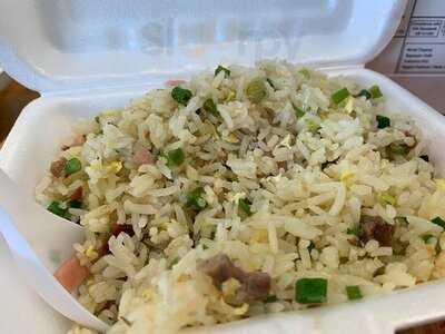 新田茶餐廳小廚