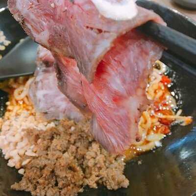 牛布拉日式牛肉面