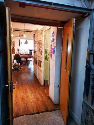 The 5b Private Corner