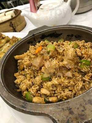 联邦皇宫 (天耀广场)