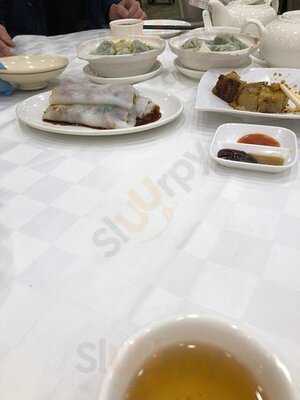 联邦皇宫 (天耀广场)