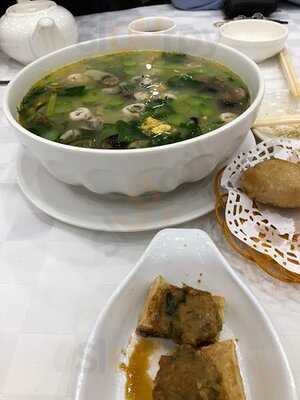 联邦皇宫 (天耀广场)