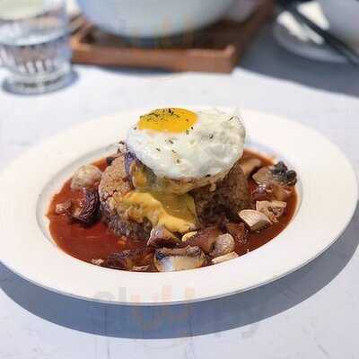 Dazzling Cafe (皇室堡)