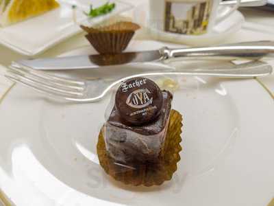 Cafe Cova, Hong Kong