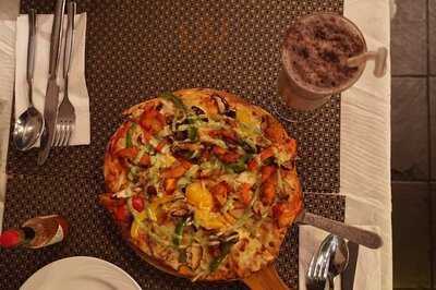 Pizza Max Bistro