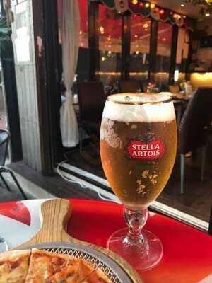 Fog Bar & Restaurant  