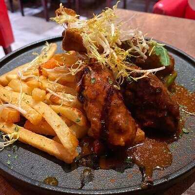 Cocina 3 Tapas Restaurant & Bar