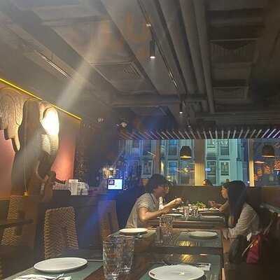 新泰東南亞餐廳 (太子集團中心)