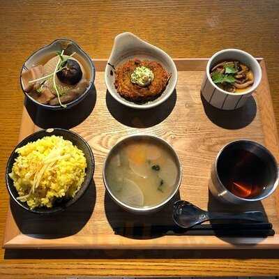 Mum Veggie + Coffee + Sweet