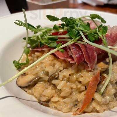 Plato Cafe & Bistro (jordan)