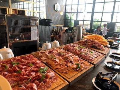 Mustard Cafe And Bar  