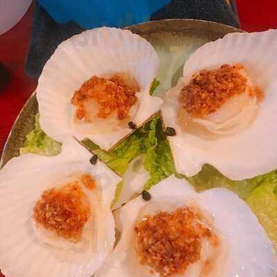 粵式生香蒸氣海鮮火鍋