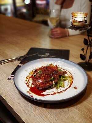 Moreish & Malt (逸·酒店)