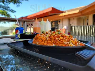 Ebeneezer's Kebabs & Pizzeria