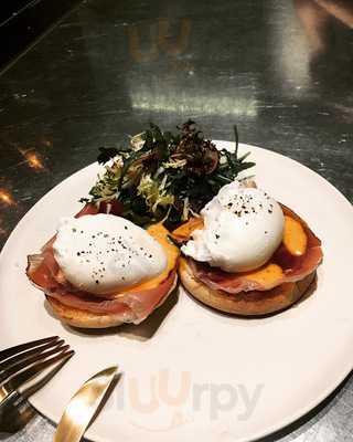 James Suckling Wine Central