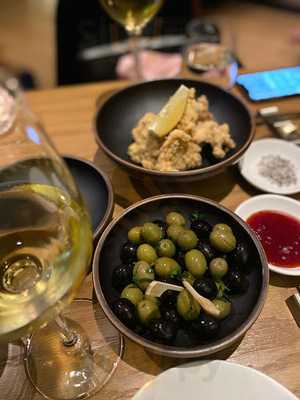 James Suckling Wine Central