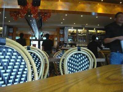 Piccolo Pizzeria & Bar