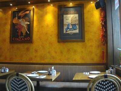 Piccolo Pizzeria & Bar