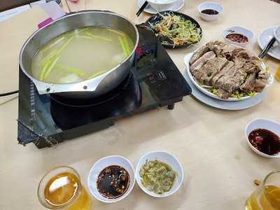 煊記火鍋小菜館