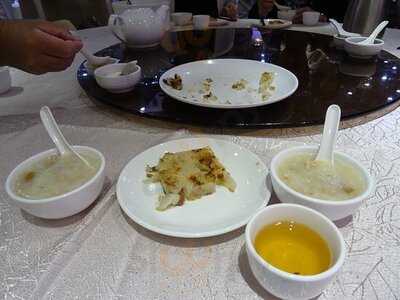 富臨皇宮 (恆景花園)