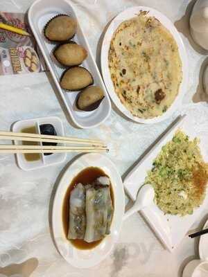 富臨皇宮 (恆景花園)