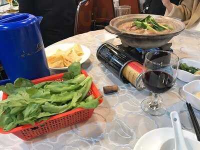 金豪肥牛豬骨煲