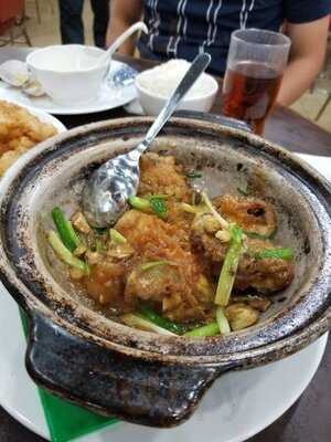 金豪肥牛豬骨煲