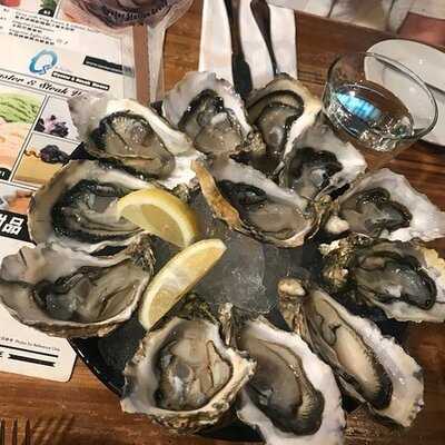 Oyster Station Snack & Oyster Bar (樂富)