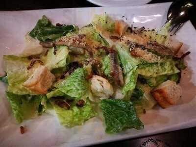 Oyster Station Snack & Oyster Bar (樂富)