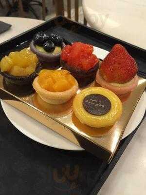 Agnes B. Cafe L.p.g. (sun Arcade)