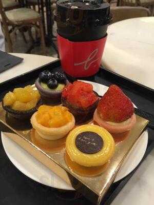 Agnes B. Cafe L.p.g. (sun Arcade)