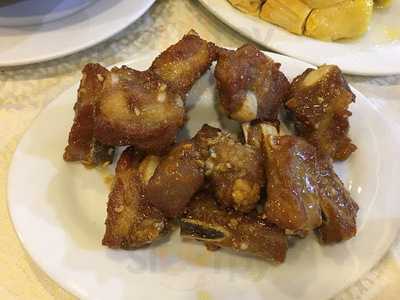 泉章居 (依利大廈)