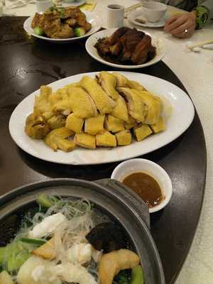 泉章居 (依利大廈)