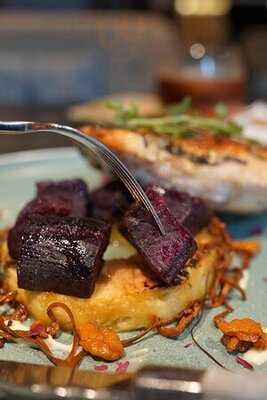 The Hunt Coffee & Roastery