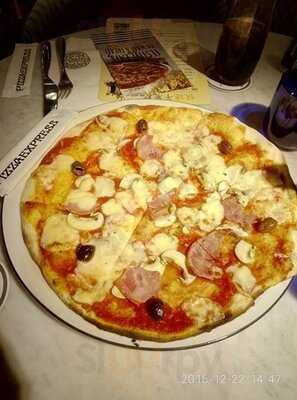 Pizza Express V City