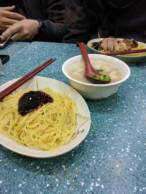 香港仔魚蛋王（寶靈街）