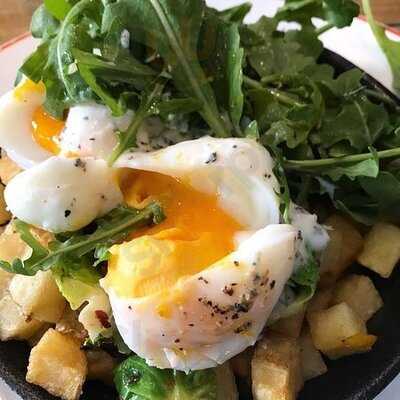 Elephant Grounds (永豐大廈)